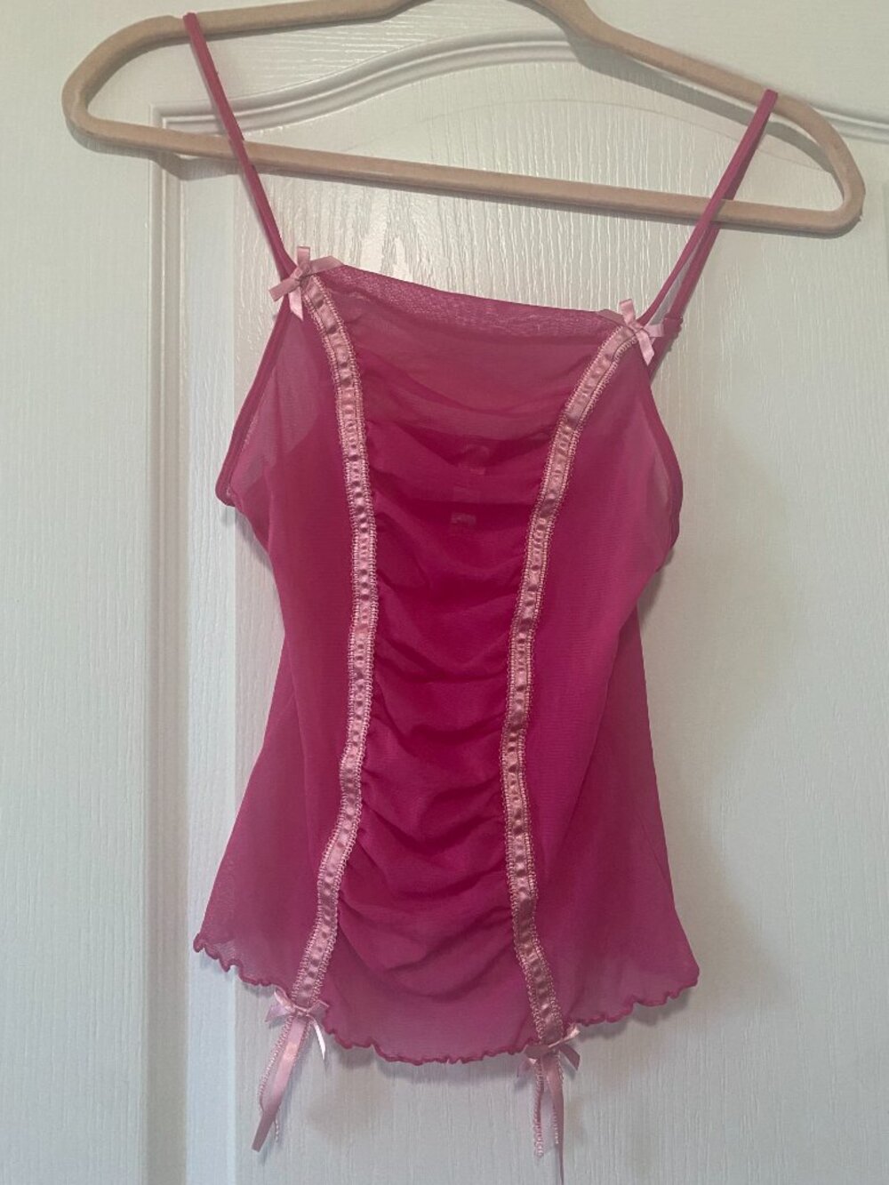Vintage Y2K Victoria's Secret Pink Mesh Ruffle Cami Top with Bows Coquette M - Picture 6 of 6